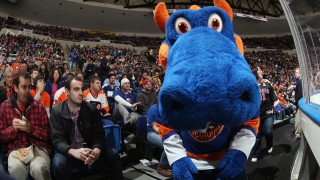 Sparky the Dragon Sparky the Dragon, mascotte des Islanders de New York