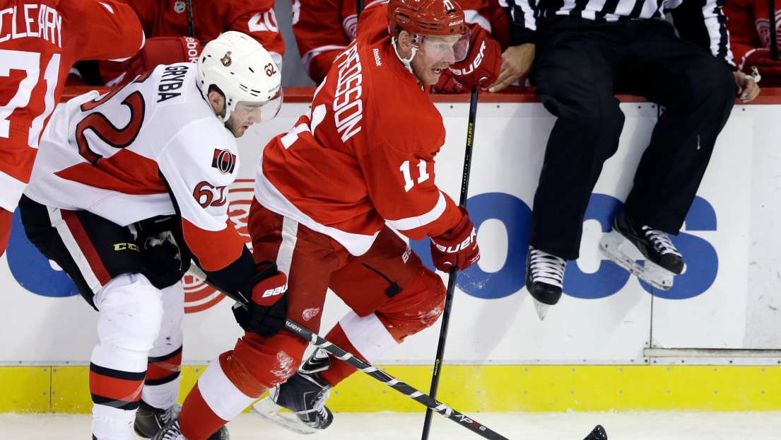 Daniel Alfredsson et Eric Gryba