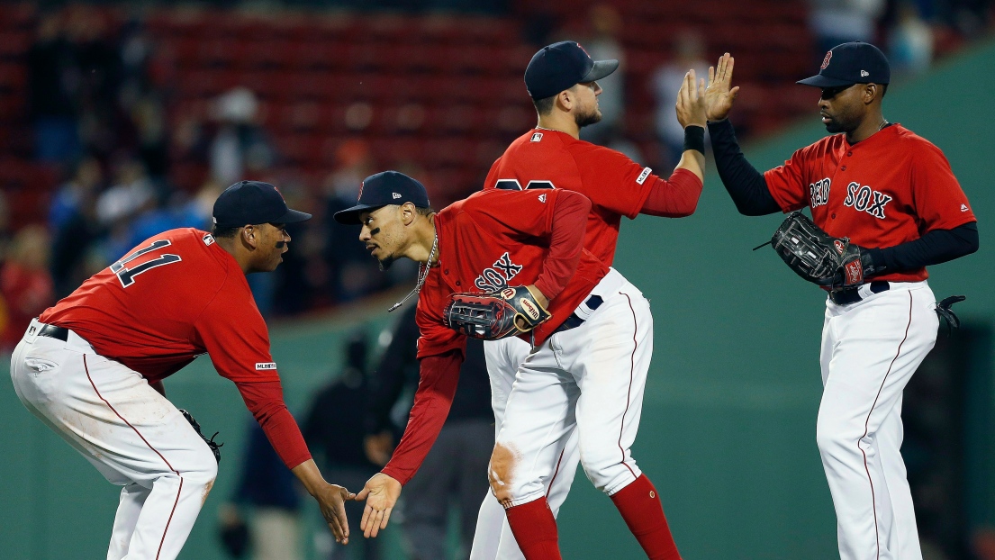 Mookie Betts et Rafael Devers