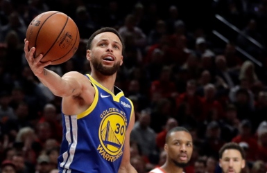 Stephen Curry vise un retour le 1er mars