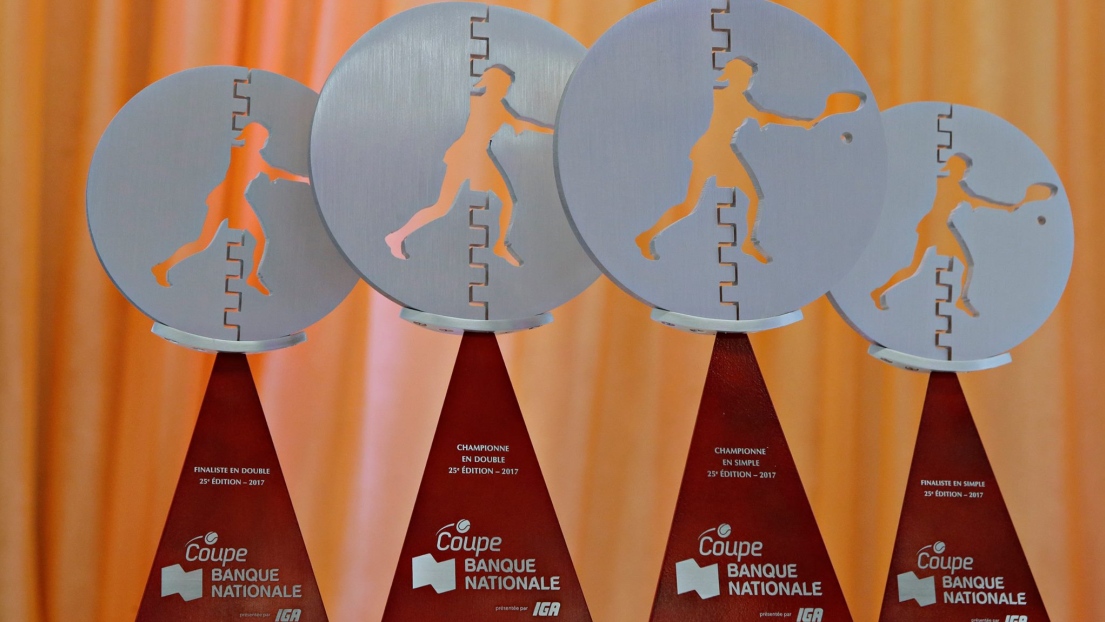 Les trophées de la Coupe Banque Nationale