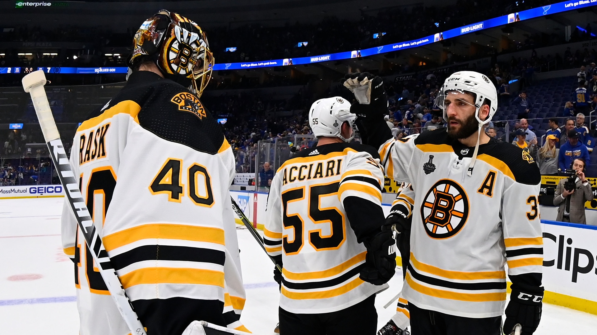 Tuukka Rask et Patrice Bergeron