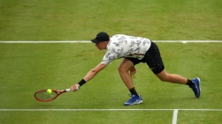 Shapovalov26.jpg