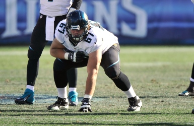 Pasztor et McFadden restent avec les Falcons
