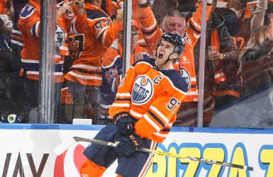 McDavid accompagne les Oilers sur la route