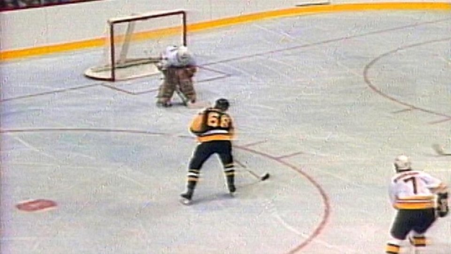 ÉPHÉMÉRIDE : Mario Lemieux marque son 1er but à sa 1re présence ÉPHÉMÉRIDE : Mario Lemieux marque son 1er but à sa 1re présence