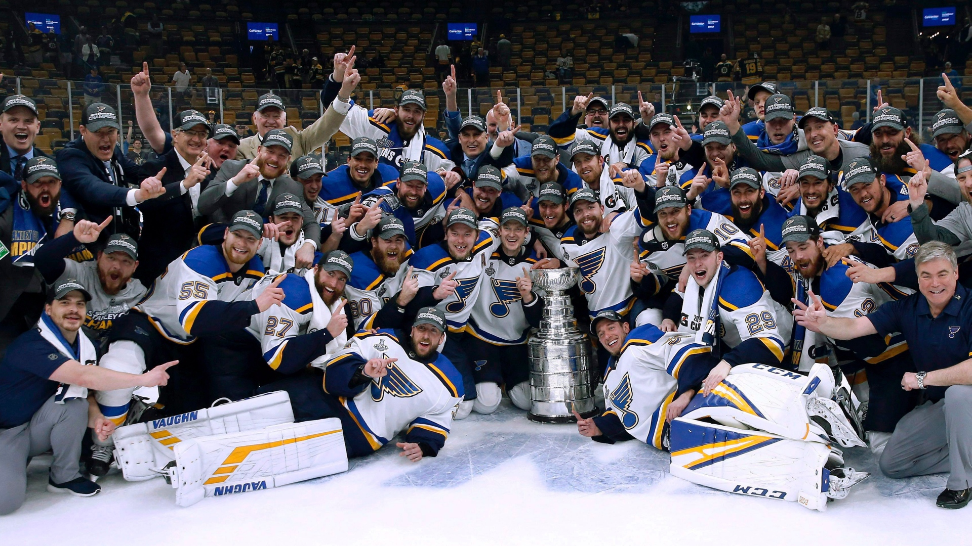 Célébrations des Blues avec la Coupe Stanley