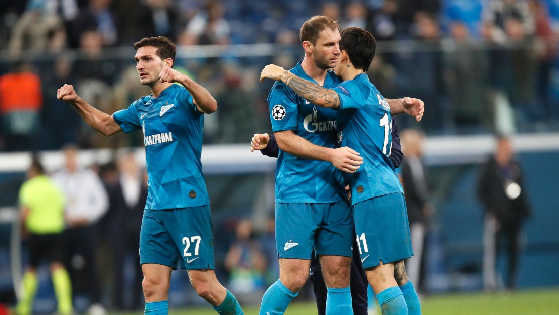 Le Zenit célèbre un but de Magomed Ozdoev