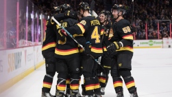 Canucks10.jpg