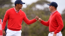 Tiger Woods et Justin Thomas ensemble.jpg