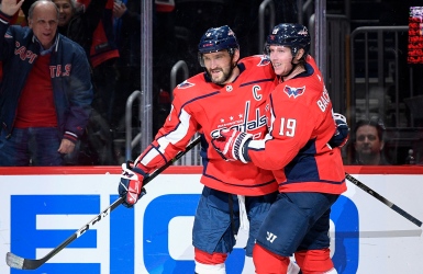 Ovechkin rejoint Selanne au total des buts