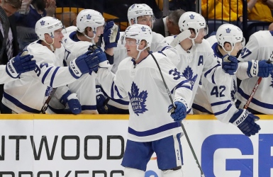 Le 1er but de Sandin fait gagner les Leafs