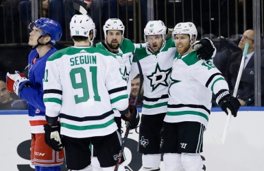 King Henrik voit des étoiles avec Pavelski