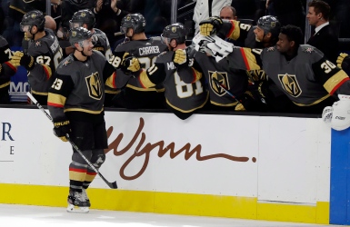Les Golden Knights freinent la série de TB