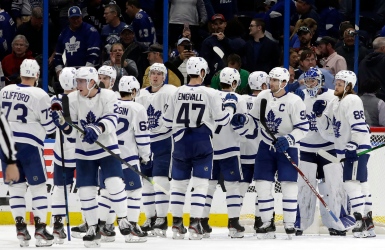 Les Leafs prennent 2 pts, Stamkos blessé
