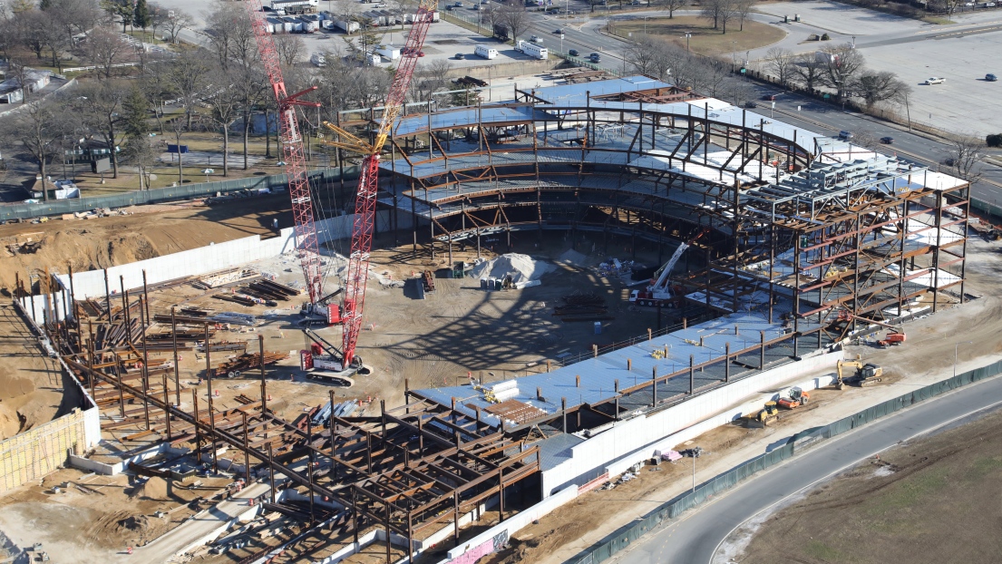 Le Belmont Park Arena en construction