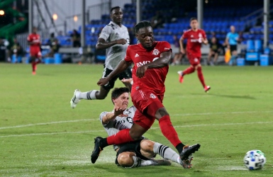 Akinola passe le K.-O. à l'Impact