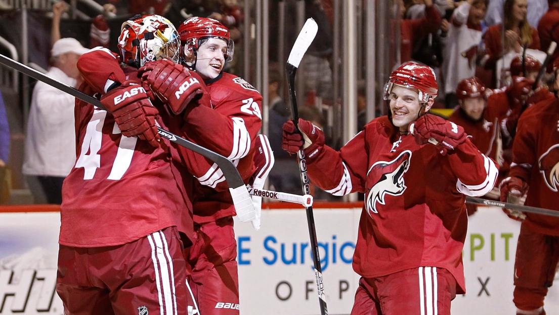 Mike Smith, Oliver Ekman-Larsson et Antoine Vermette