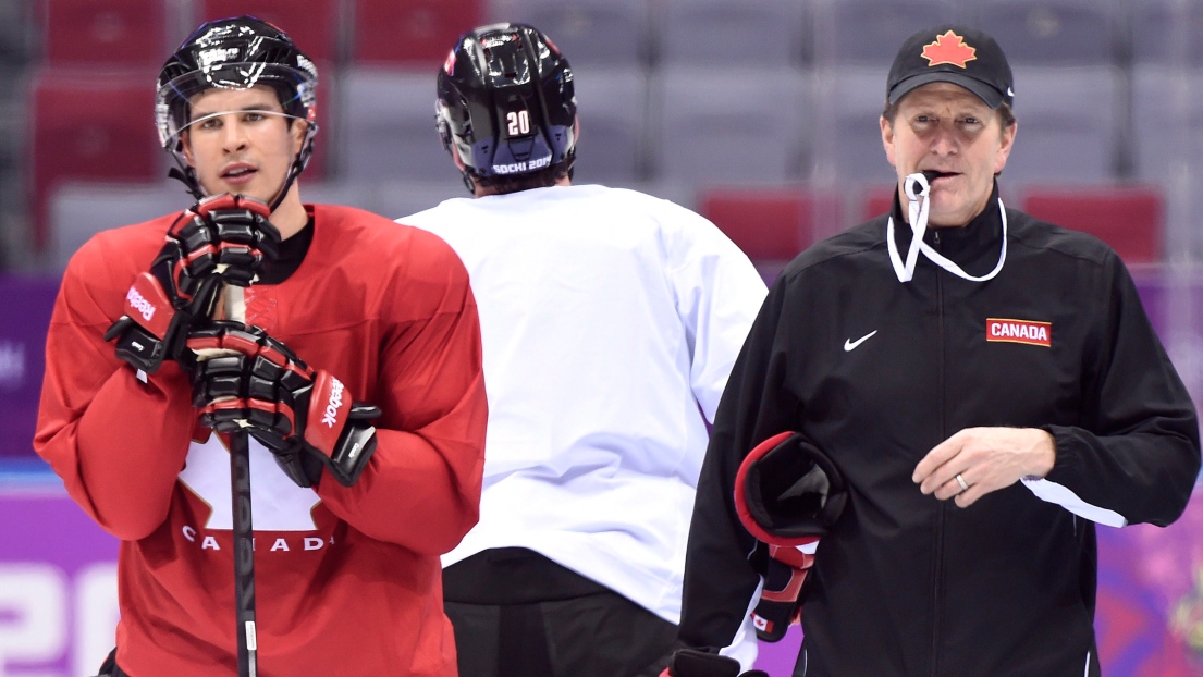 Sidney Crosby et Mike Babcock