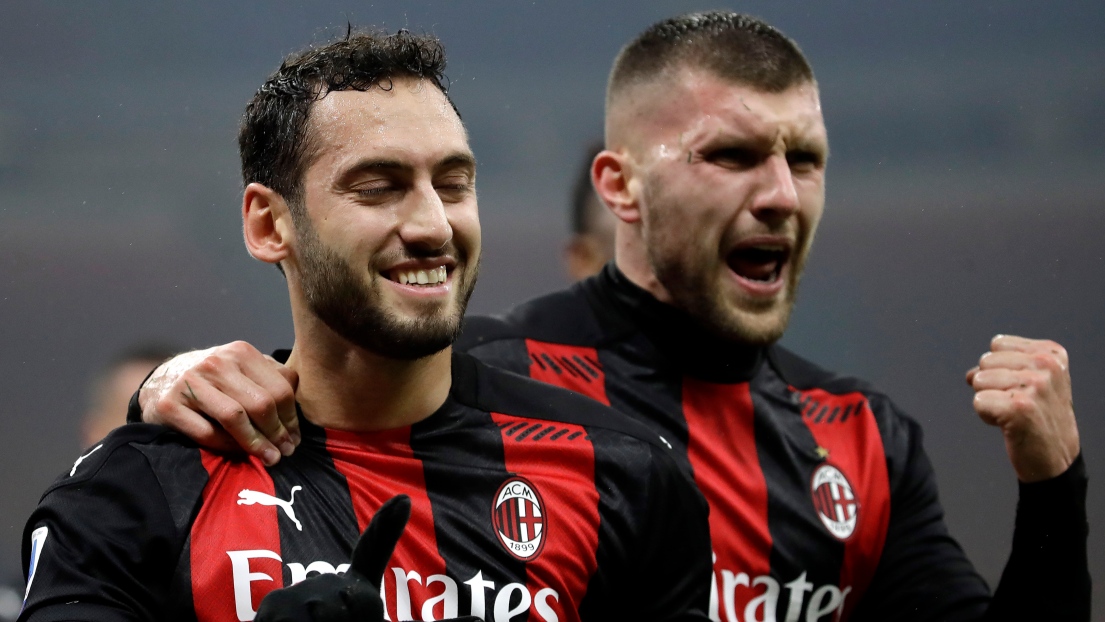 Hakan Calhanoglu et Ante Rebic